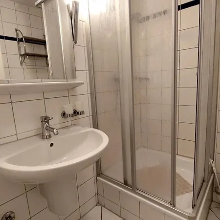 Seerosen By Rujana 宾茨